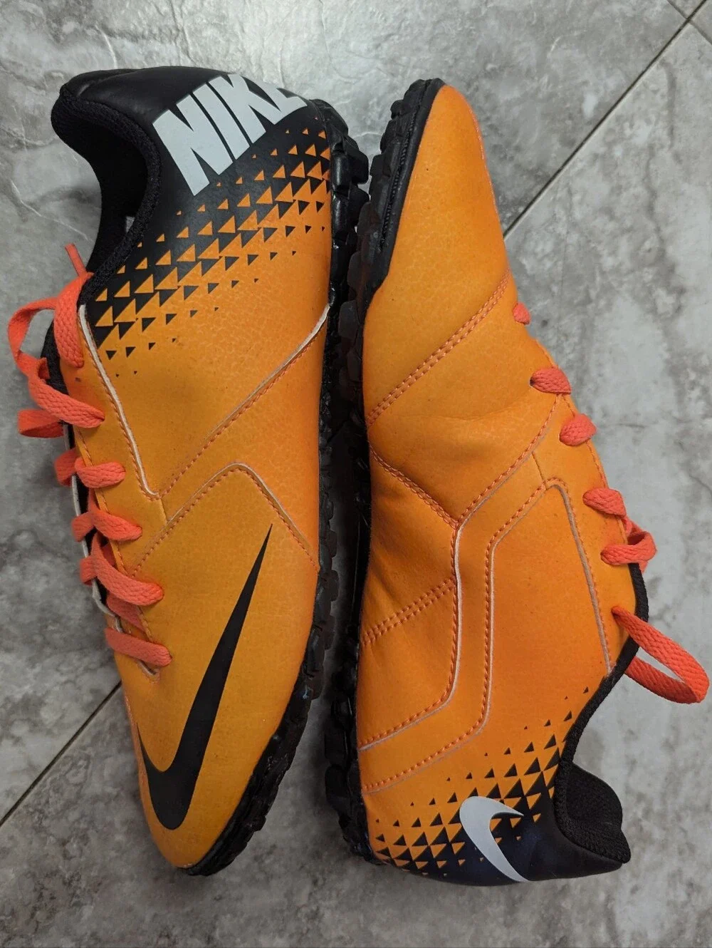 Nike Bombax TF